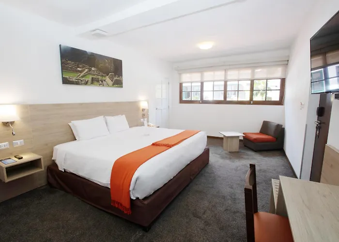 Hotel Casa Andina Standard Catedral 3*